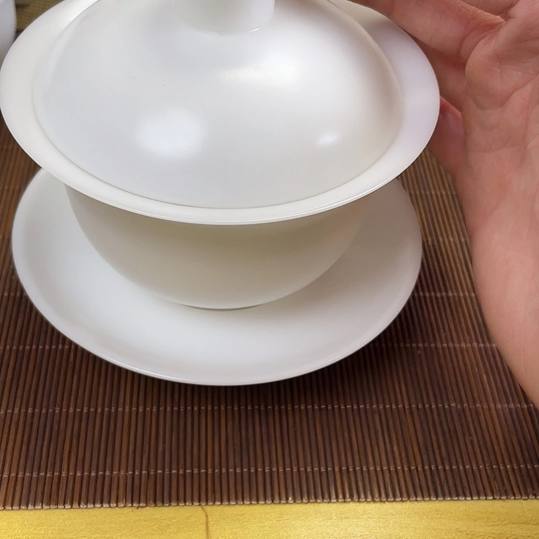 瓷片。。。。。。。。。。。。。。。