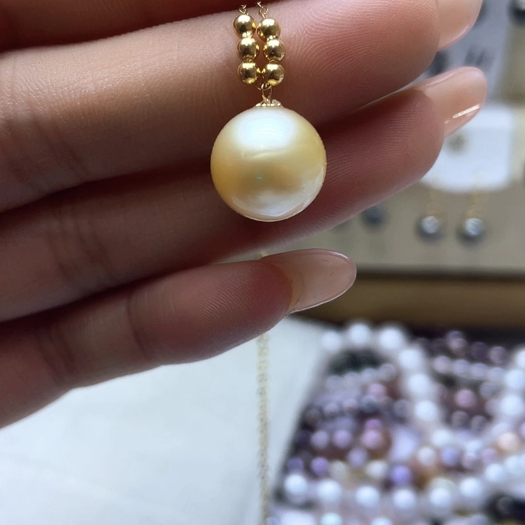 海水珍珠颈饰18K金镶嵌