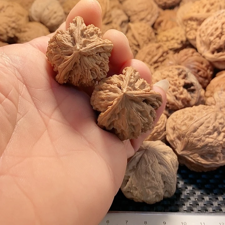 把件文玩核桃盘山三棱一只一个棱差一点点不到底