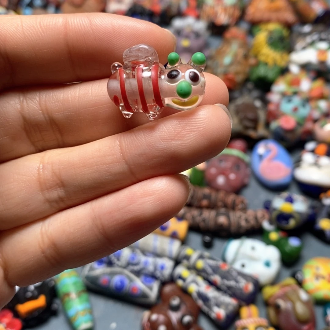 琉璃颈饰印度尼西亚蜜蜂