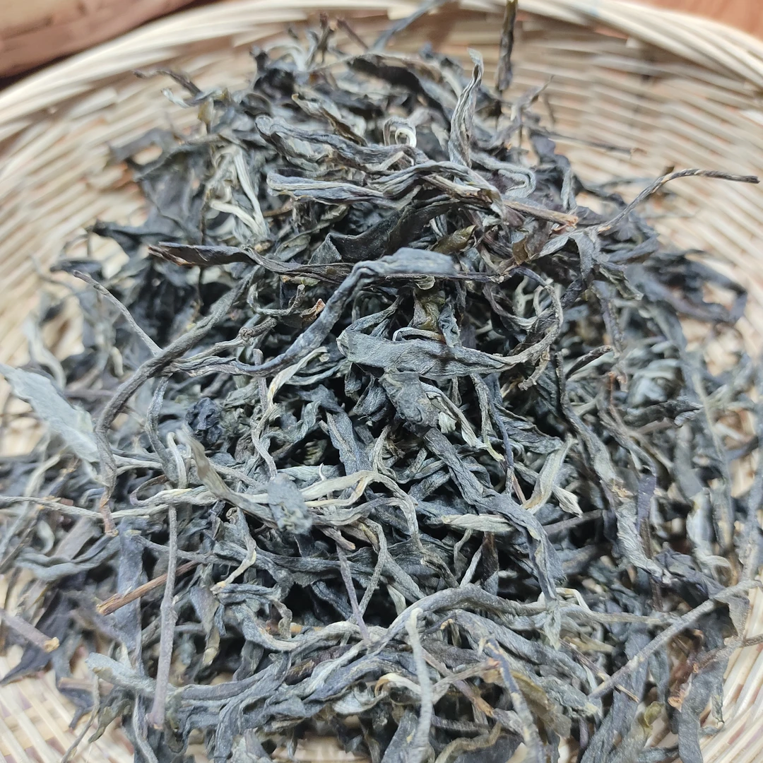 2025年 · 纳罕紫芽单株 · 春 古树茶  普洱茶（生茶）