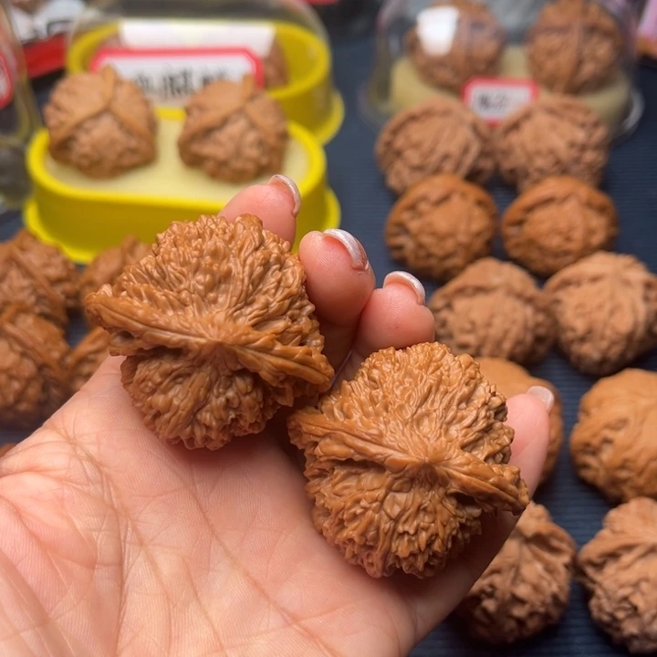 文玩核桃吊坠45满天星全品