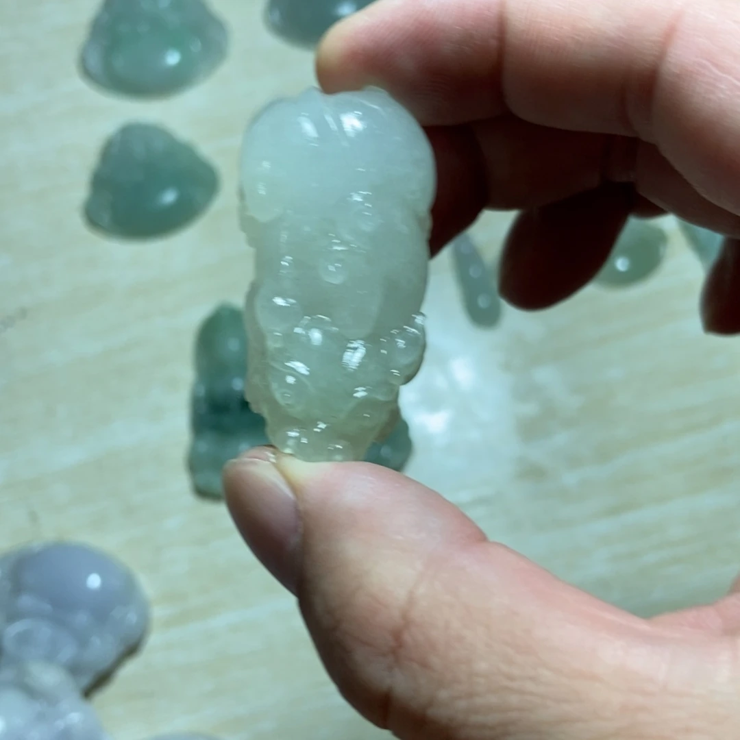 鸿***定制翡翠未镶嵌翡翠