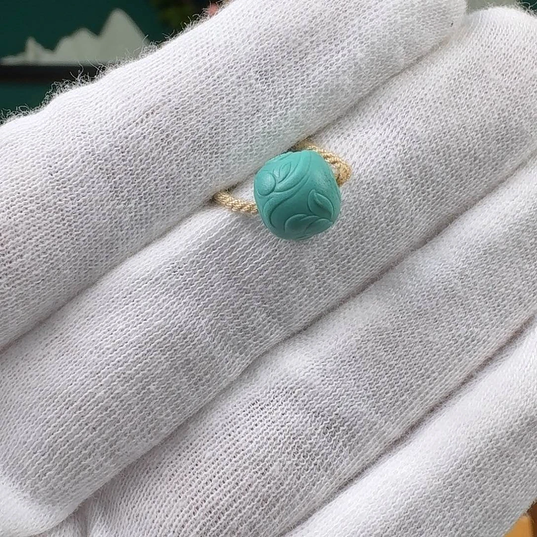 绿松石未镶嵌珠宝奇石卡9.1 荷花