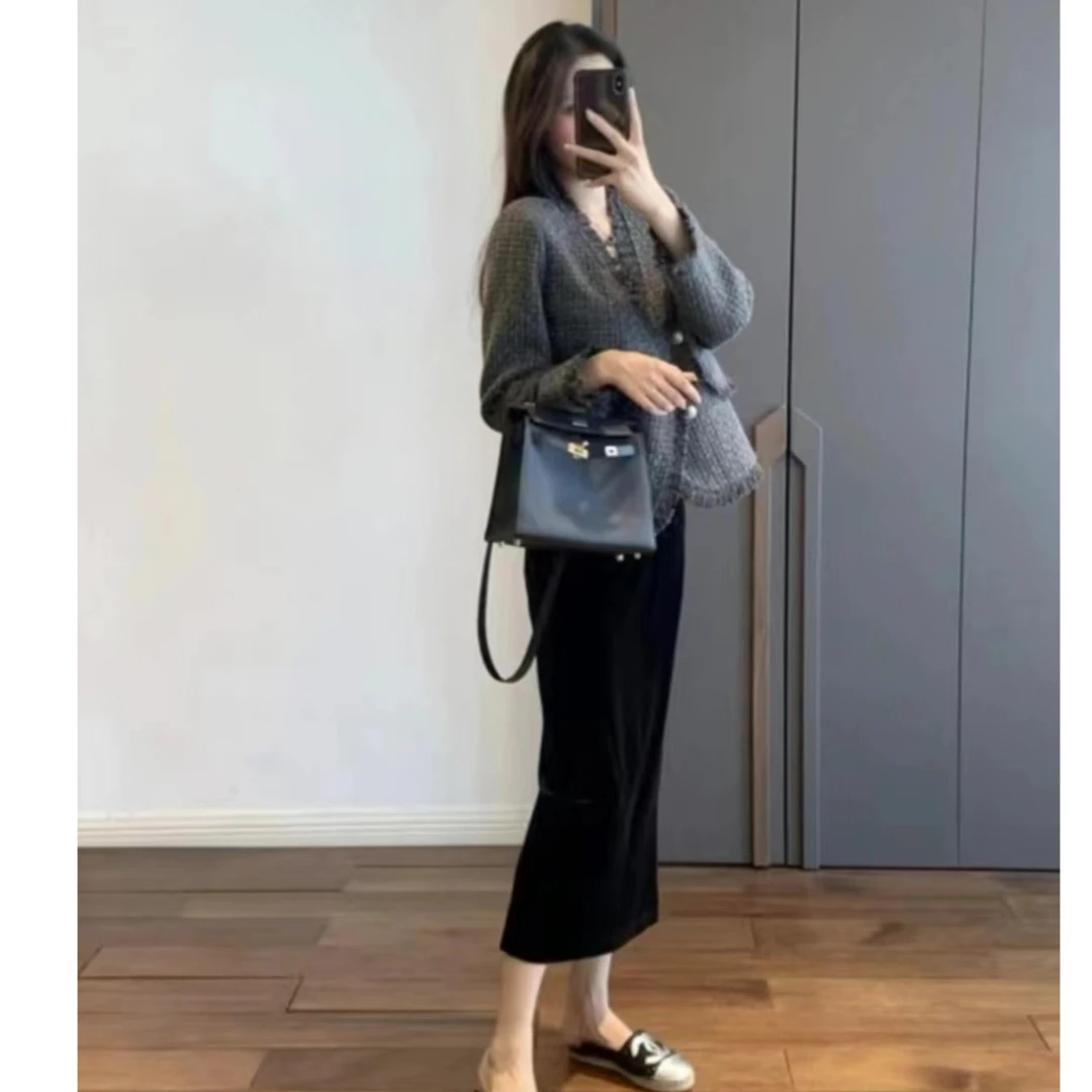 女早秋 温润柔和  H型显瘦开叉丝绒半裙