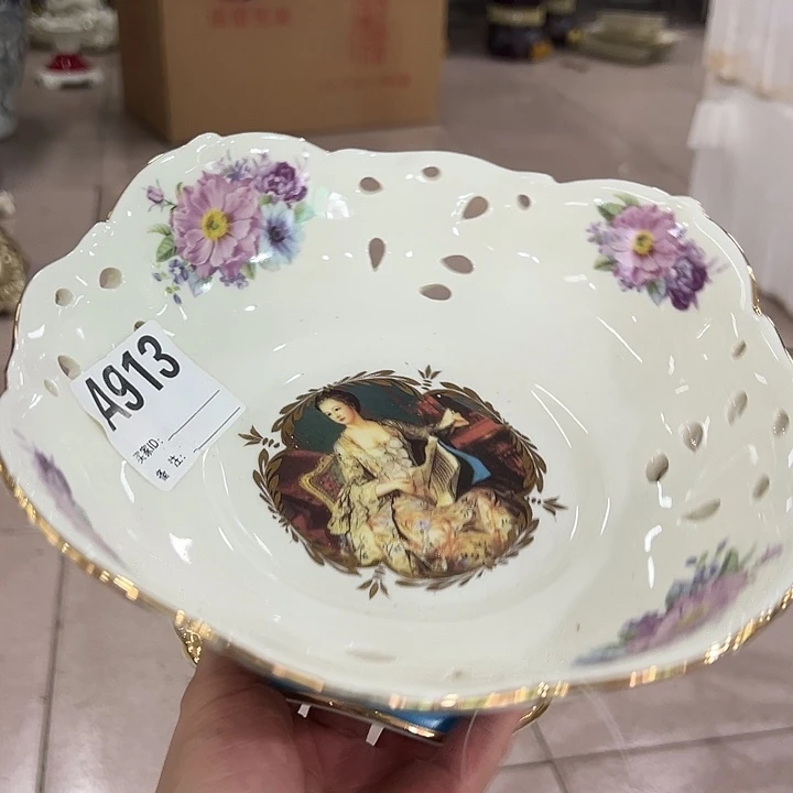 陶瓷瑕。。。。。。。。。。。。。。。