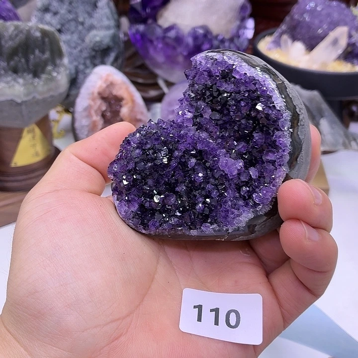 紫晶未镶嵌大型摆件（非配饰）