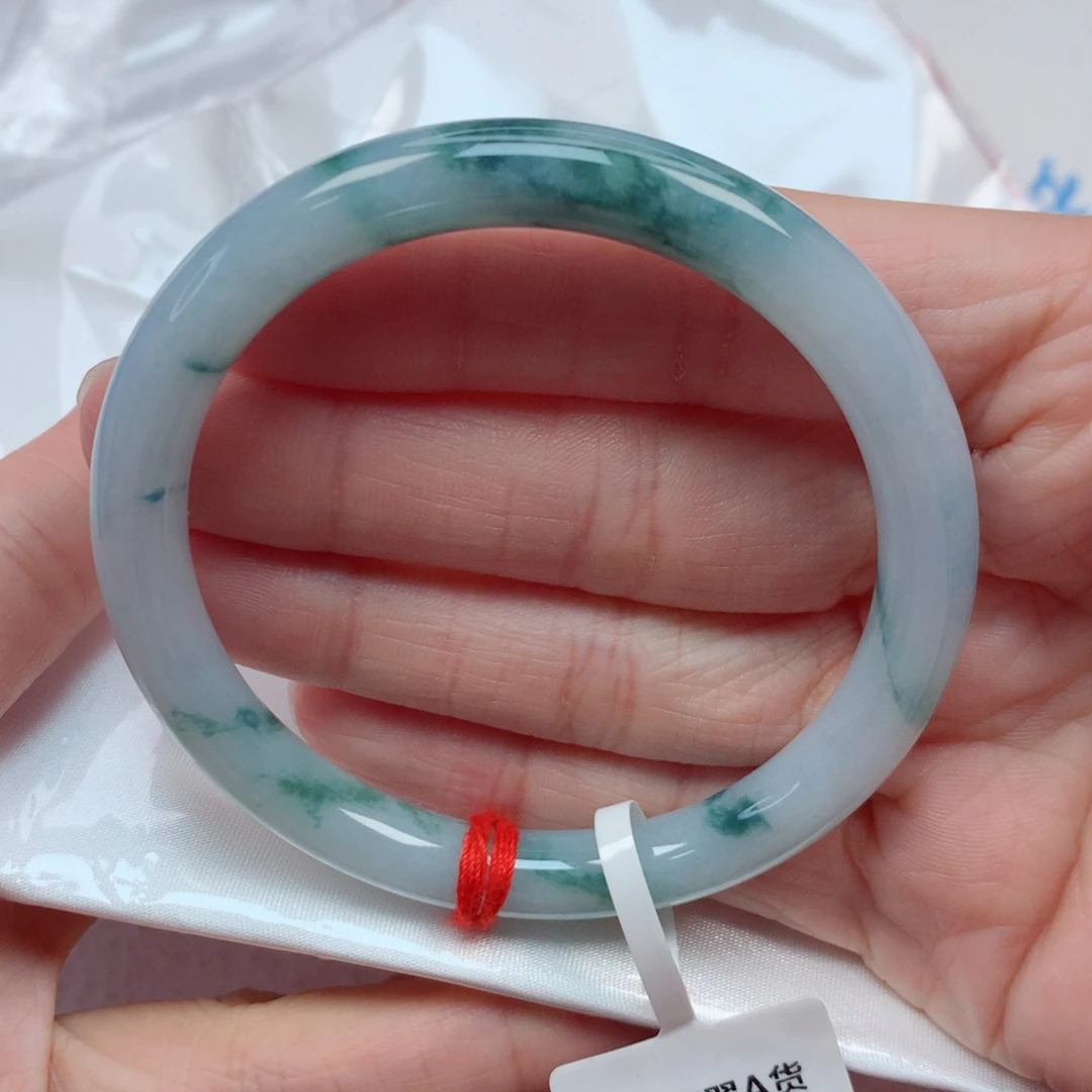 翡翠手镯未镶嵌55细圆条