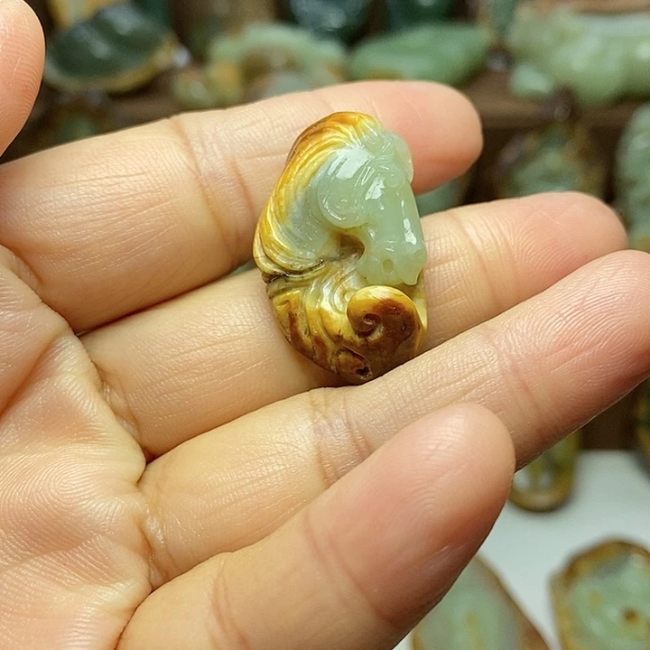 岫岩河磨玉（透闪石质玉）未镶嵌颈饰