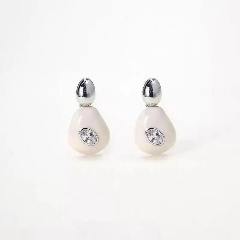 铜合金耳饰 水滴耳钉镶嵌气质时尚百搭小众ins素款暮雪耳环