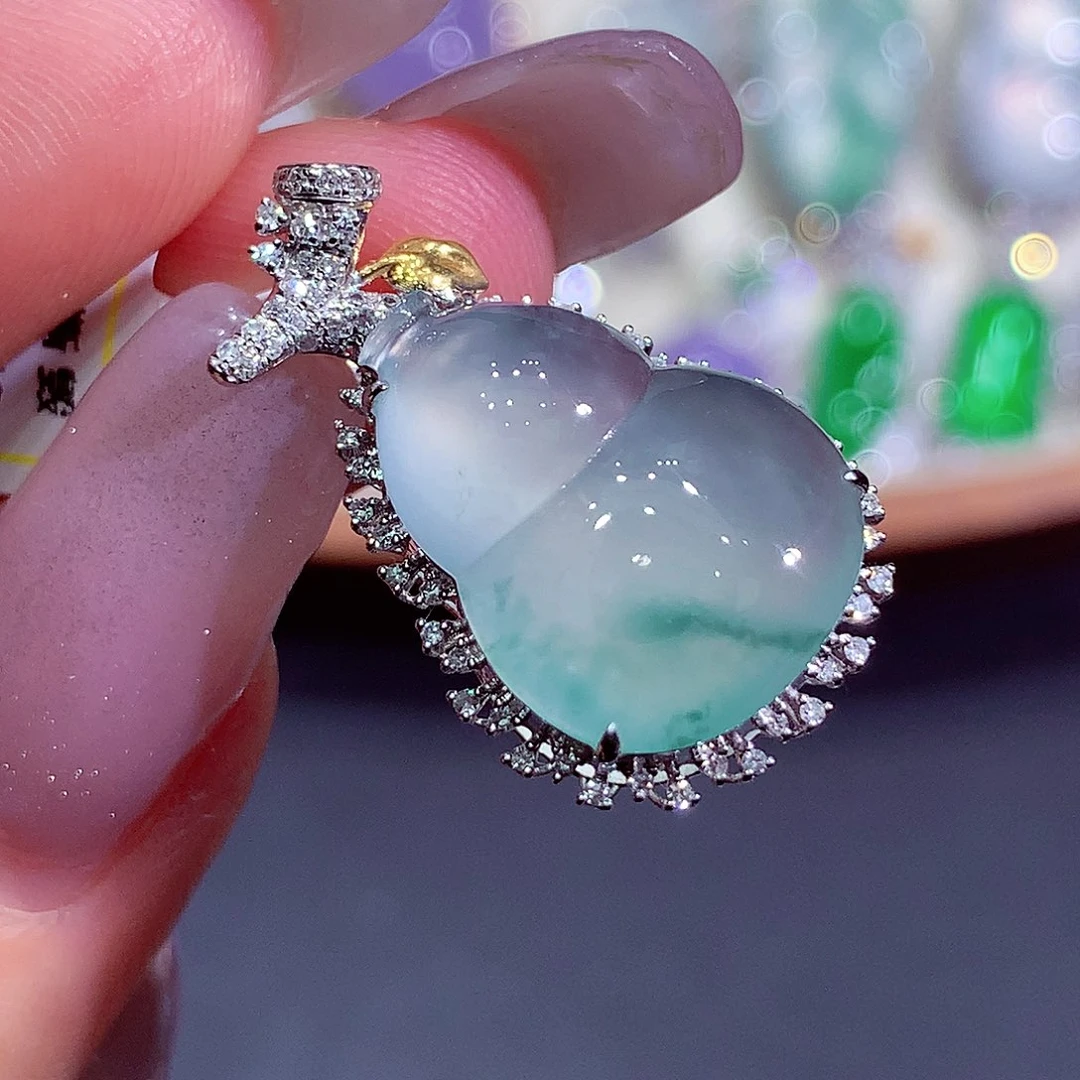 翡翠18K金镶嵌吊坠(不含链)