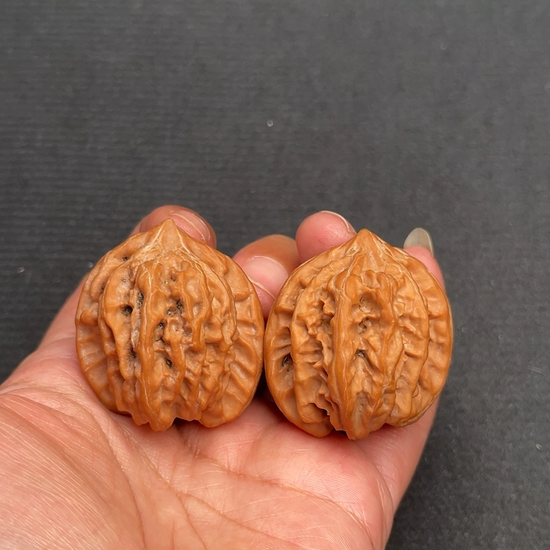 桃核把件36×38全品头茬曹大龙A443