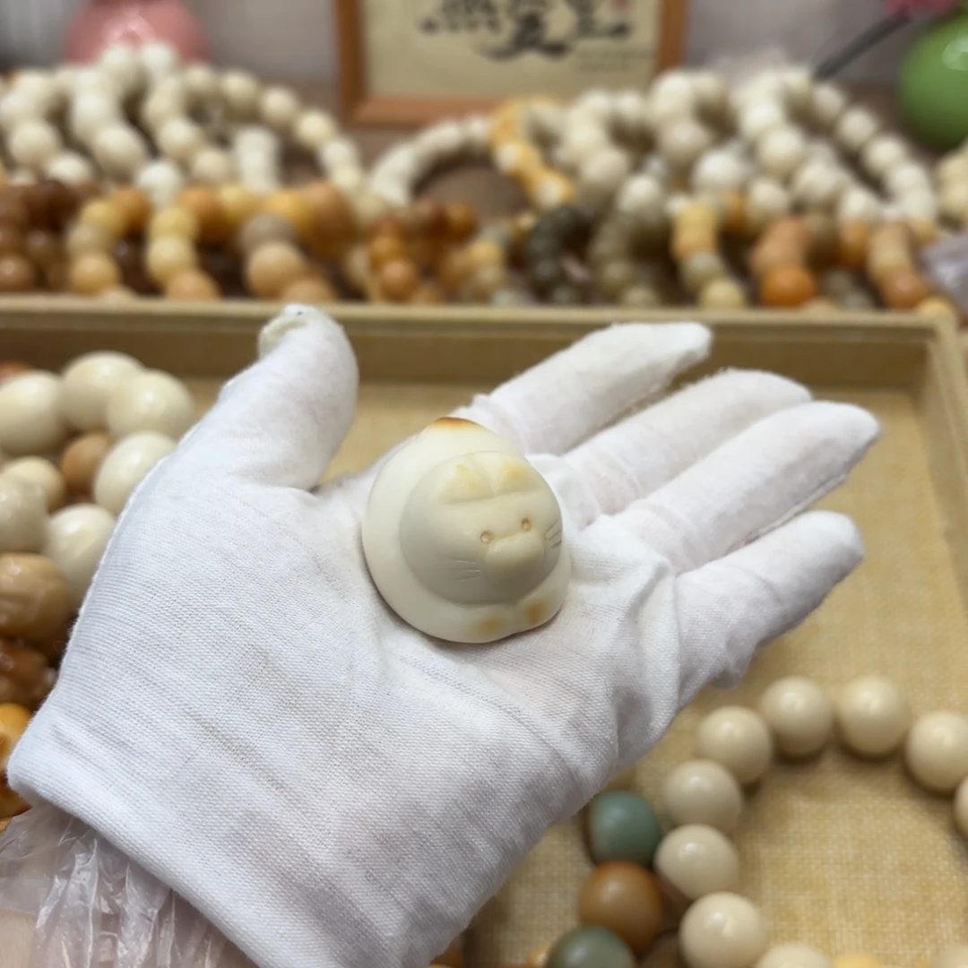 吊坠菩提根/象牙果牙果趴趴猫把件223