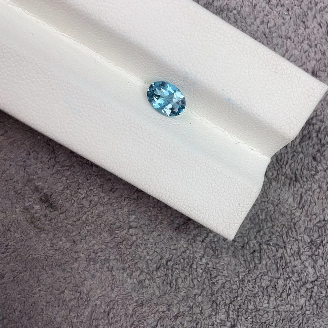 海蓝宝石裸石未镶嵌朝圣0.85Ct