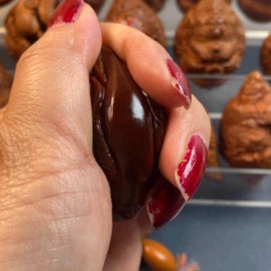 橄榄核吊坠巴西玉华三面