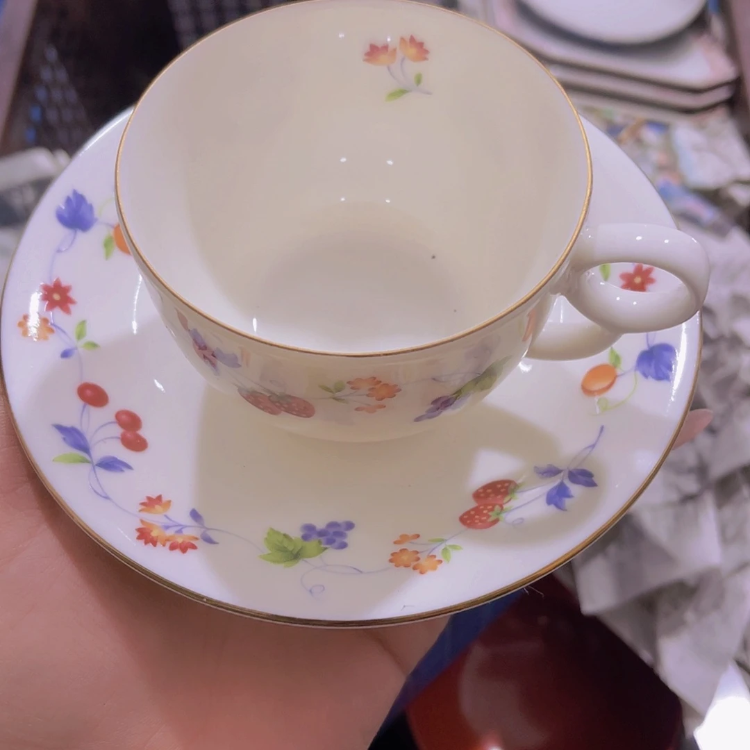 瓷片茶**生嗯！不要给他们看笑话