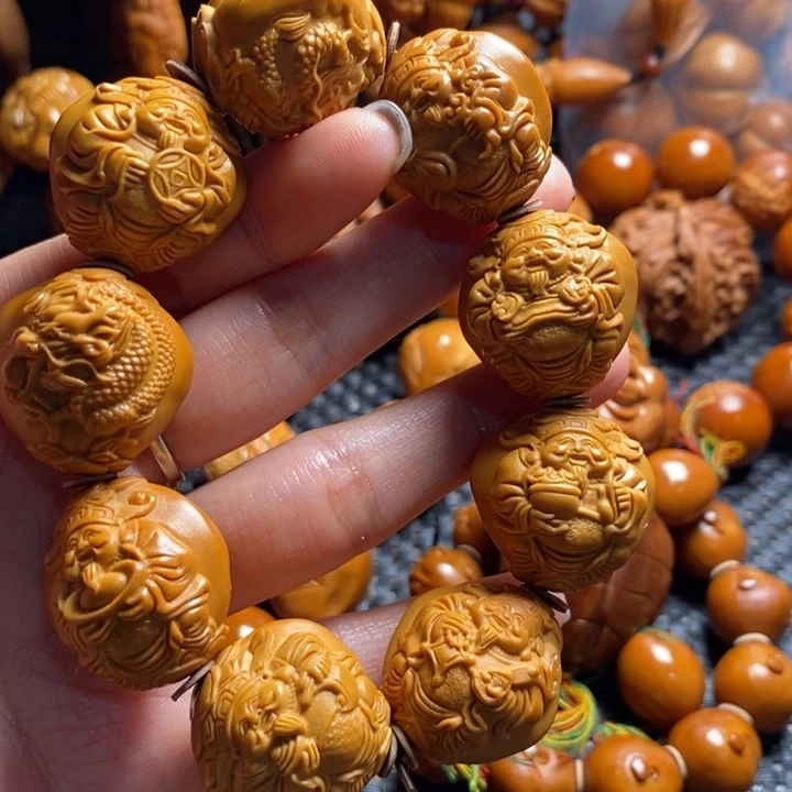 吊坠橄榄核荒**生浮雕龙财神