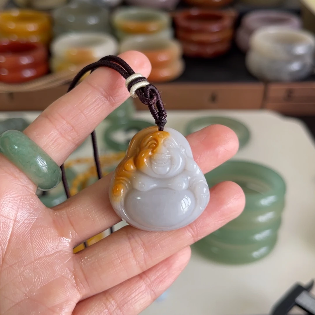 未镶嵌石英岩玉珠宝奇石