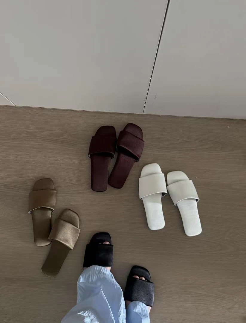 极简居家主义-舒适平底室内家居缎面一字拖鞋（9XZ519#）9-65