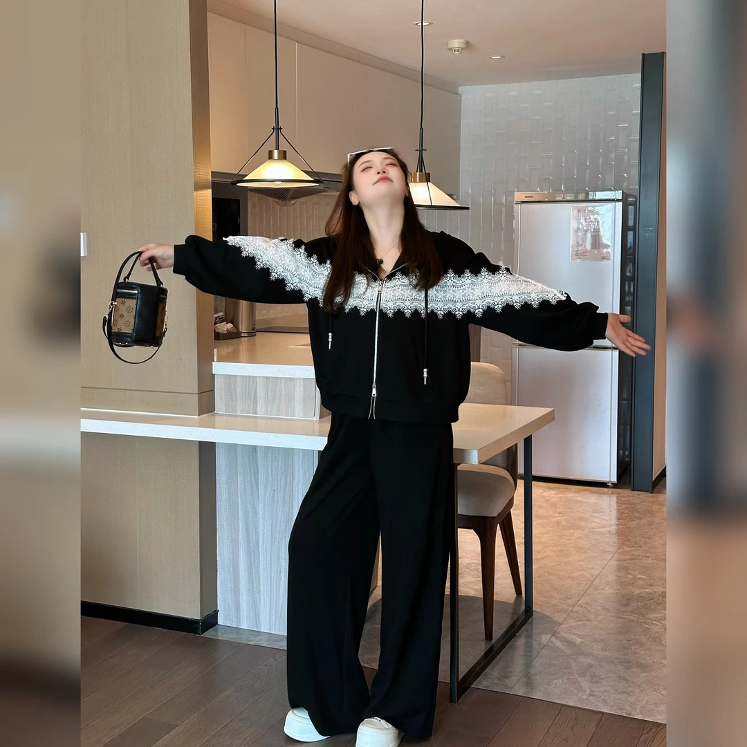 楠序【茶色山野】安安微胖女装 休闲运动连帽蕾丝上衣套装女NX13796