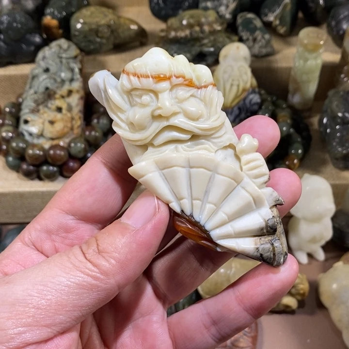 透闪石质玉未镶嵌挂件