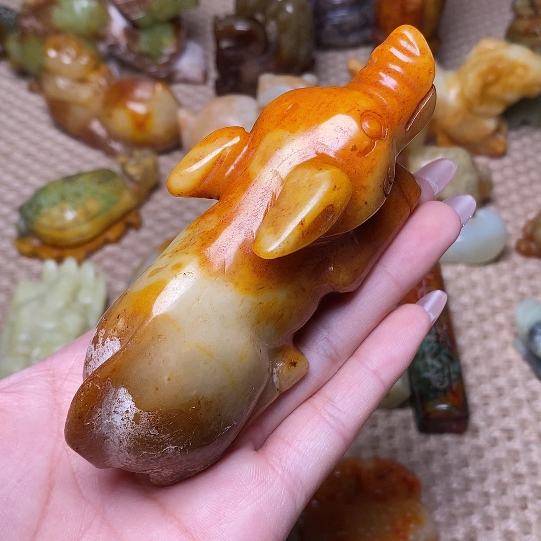 未镶嵌蛇纹石玉颈饰