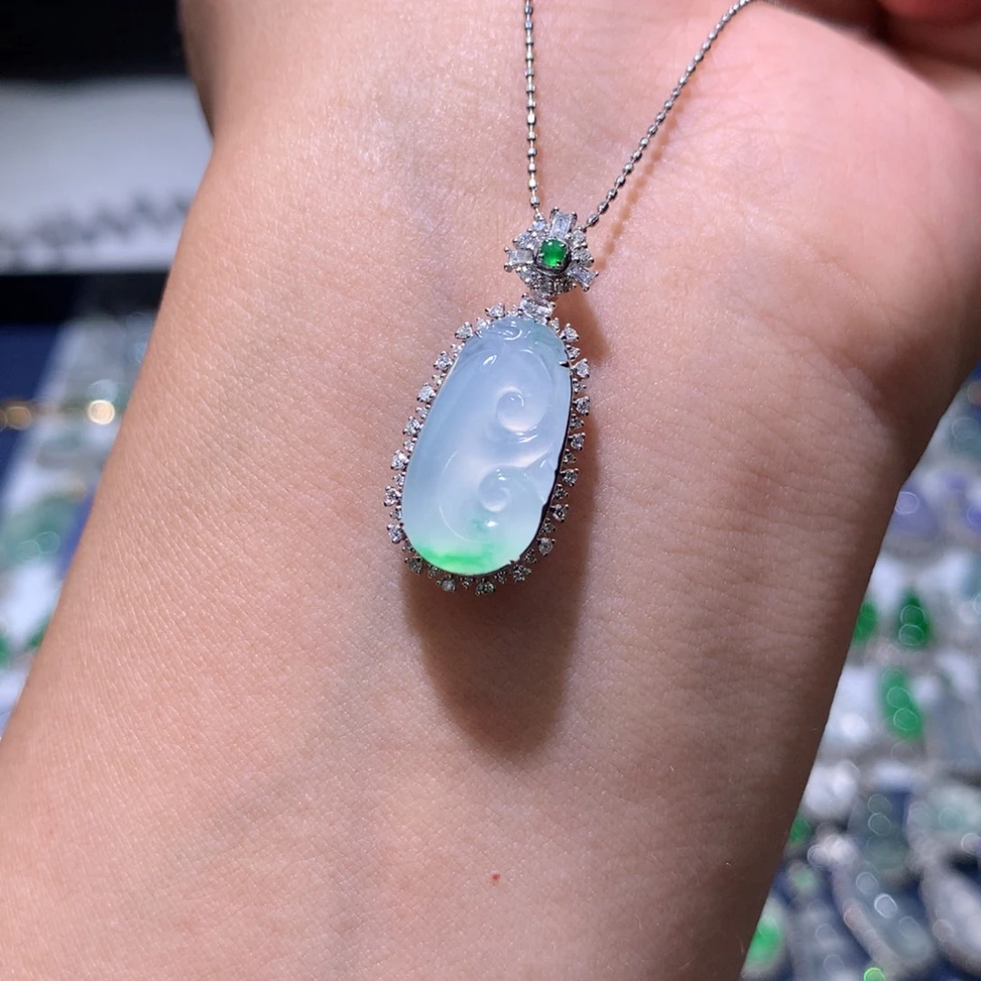 翡翠18K金镶嵌吊坠(不含链)