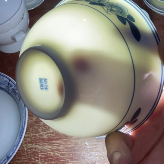 瓷片陶瓷5英寸釉下彩红旗