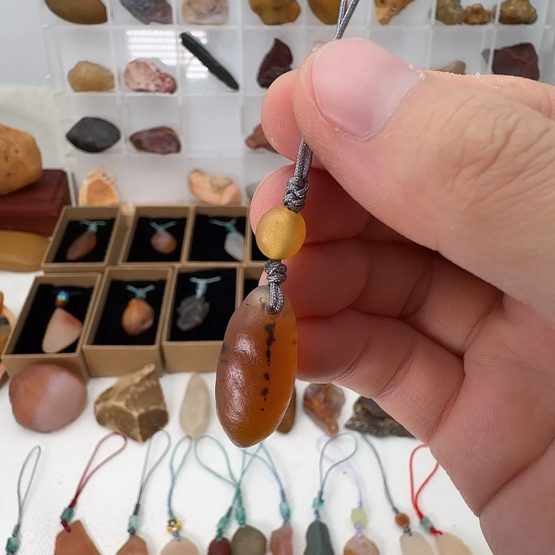 玛瑙/玉髓未镶嵌吊坠(不含链)