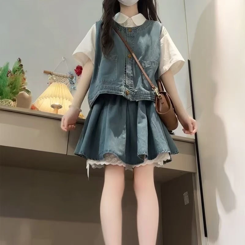 大码300斤甜美清纯学院风牛仔马甲叠穿衬衫+百褶高腰短裙三件套装