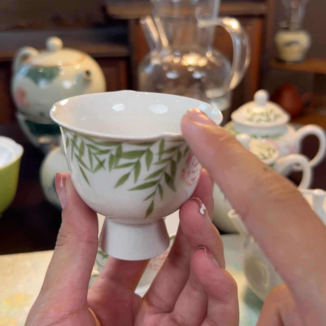 茶具等产品的生产和销售为一体