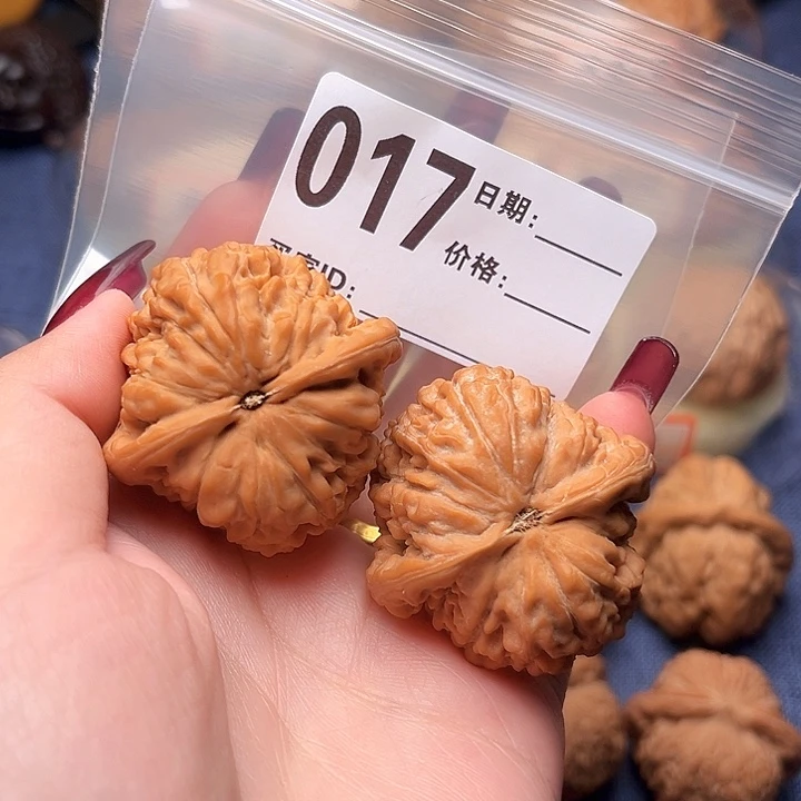 核桃꧁****꧂文玩文玩文玩17