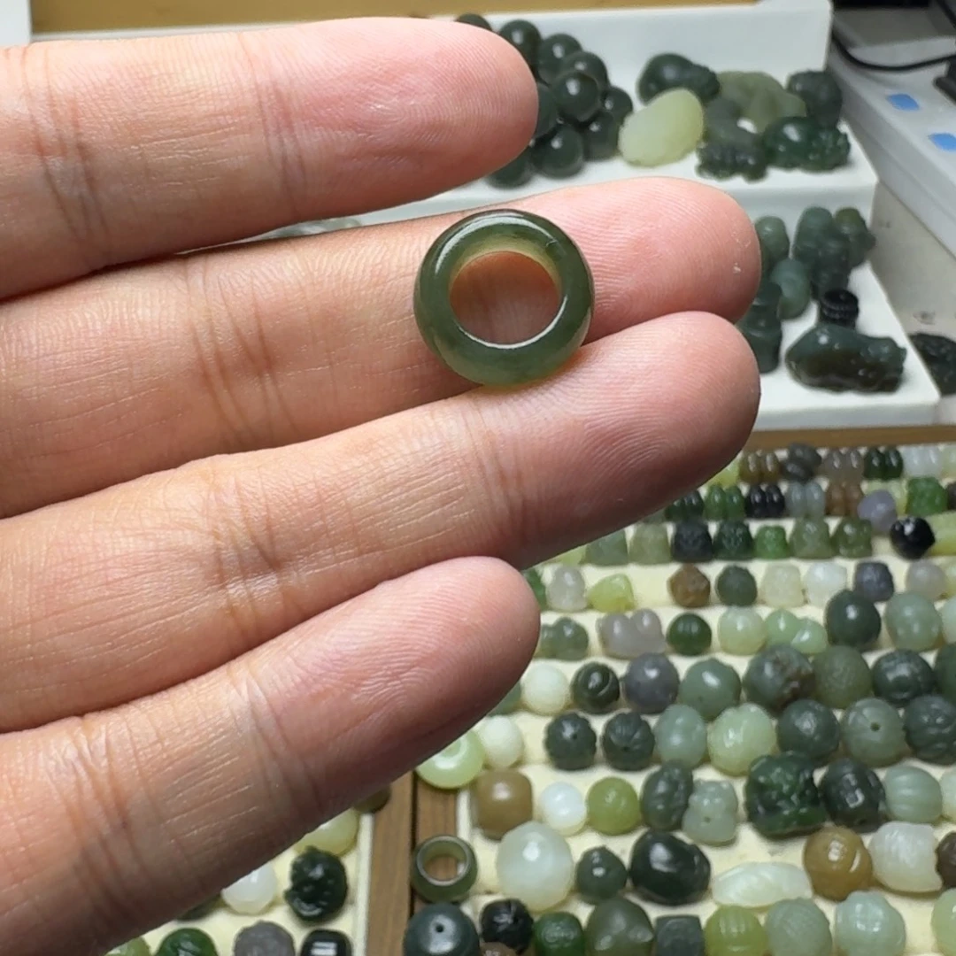 用***2和田玉未镶嵌珠宝半成品和田玉飘翠跑环内径9.7㎜