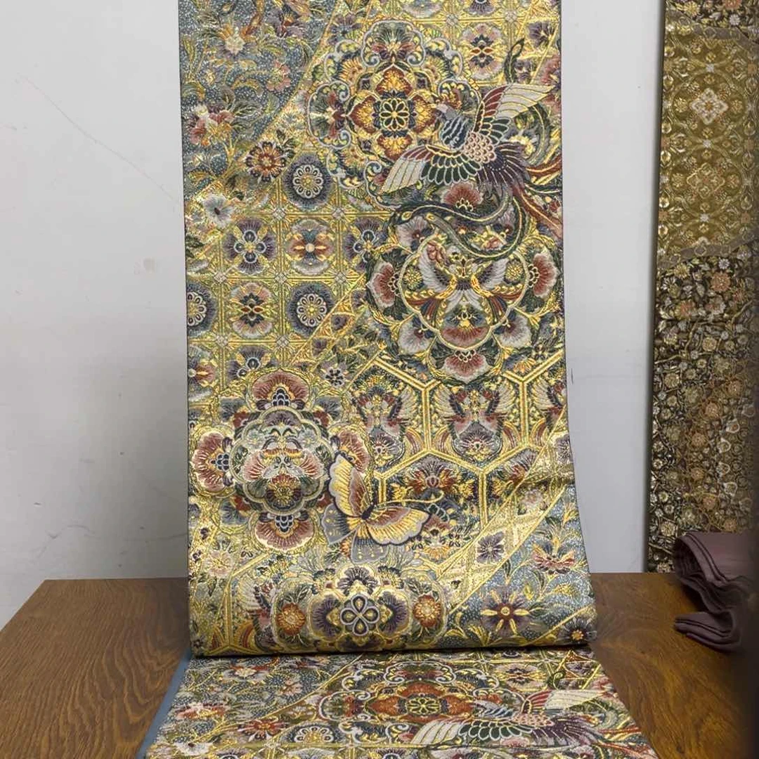 织绣织锦缎，织锦缎