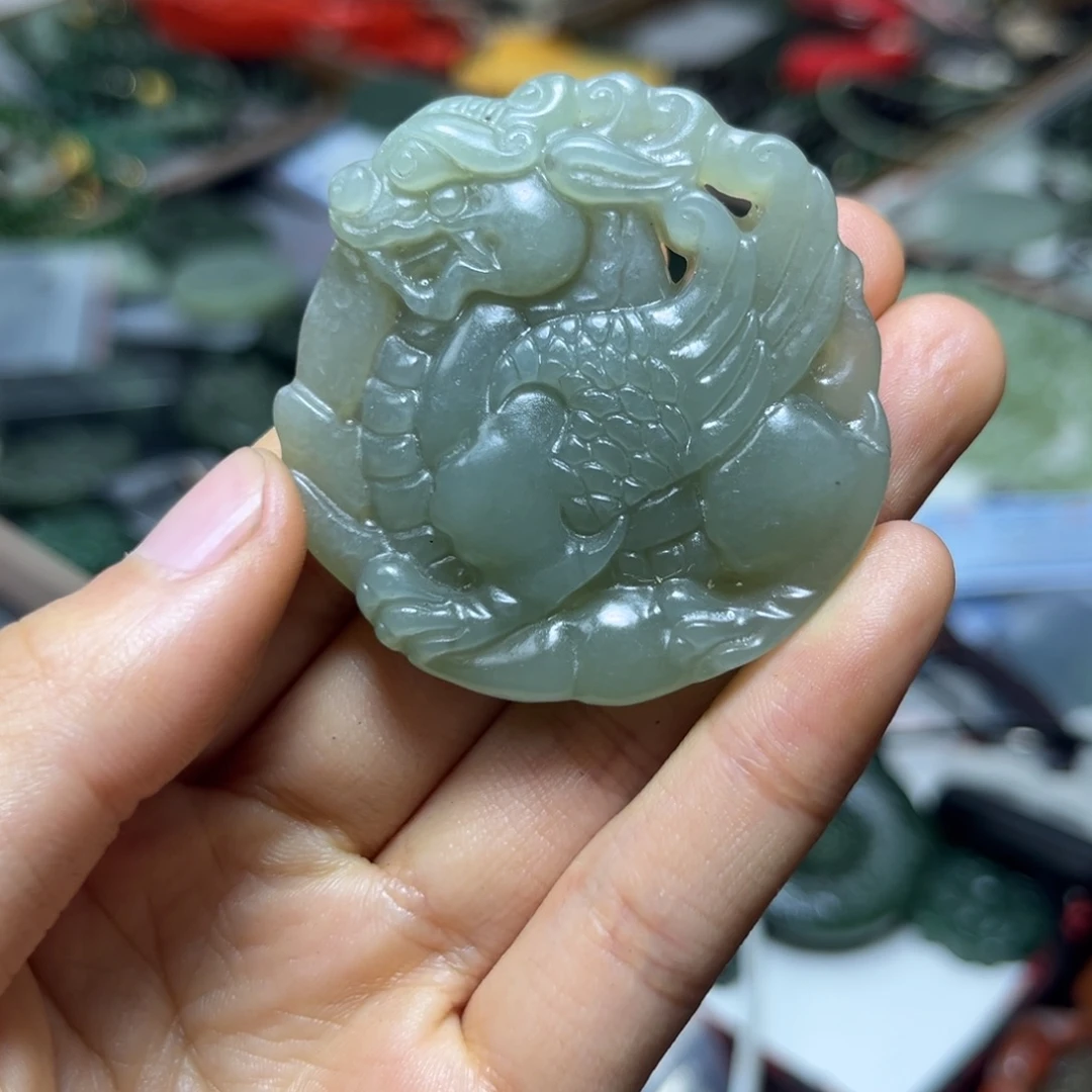 开***心和田玉未镶嵌颈饰