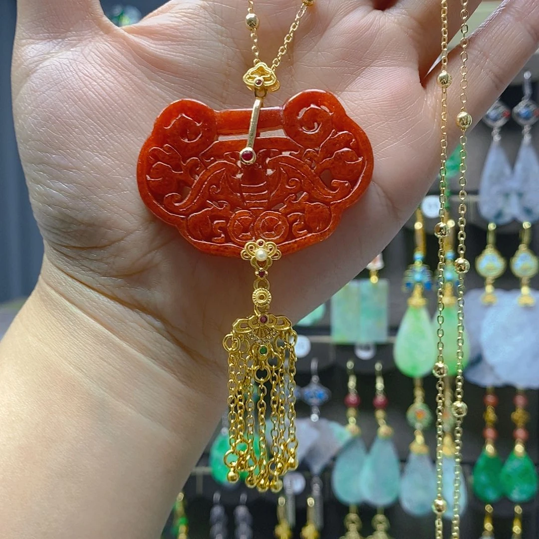 未镶嵌翡翠耳饰翡翠