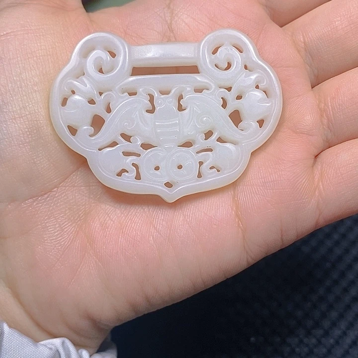 未镶嵌和田玉挂件