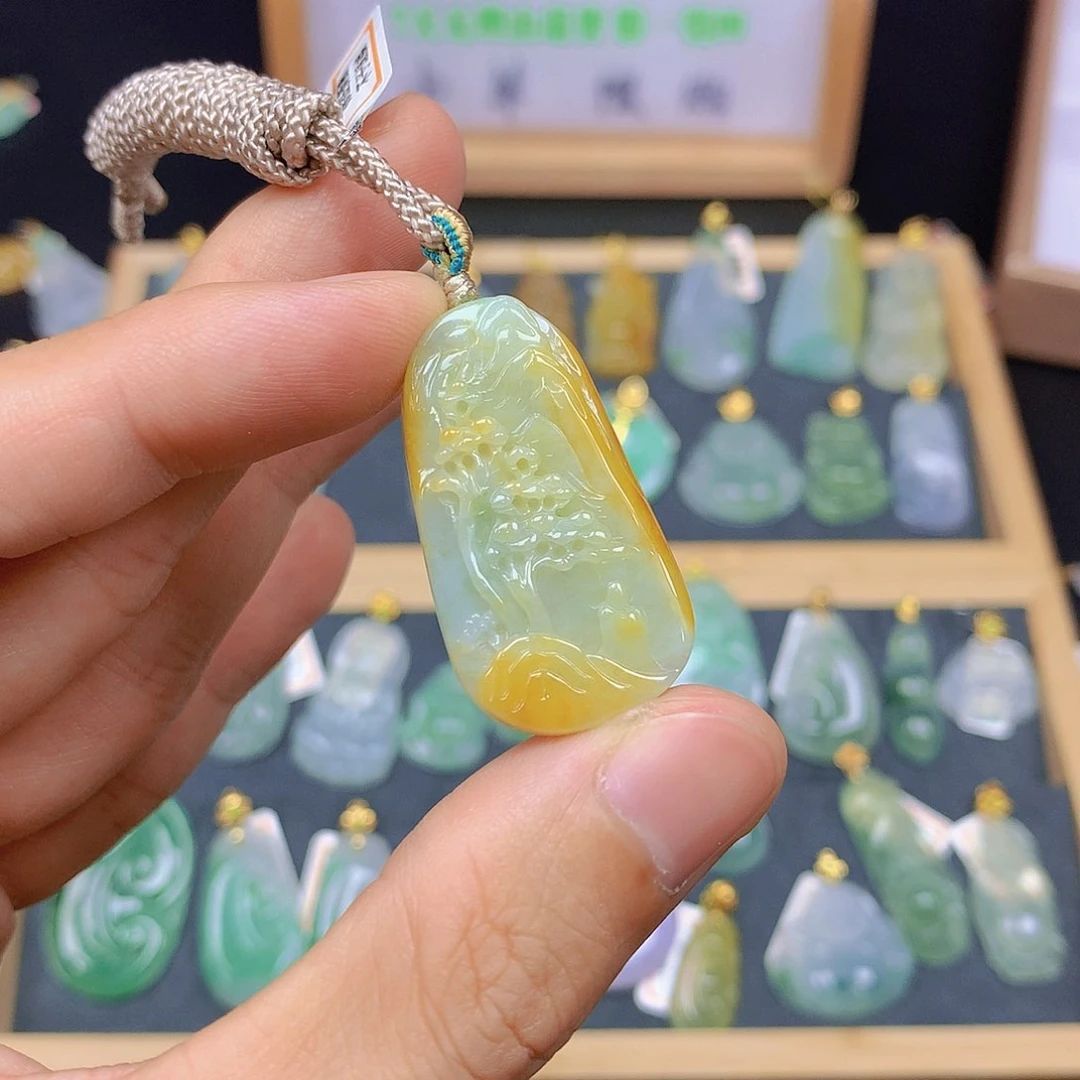 翡翠未镶嵌颈饰翡翠