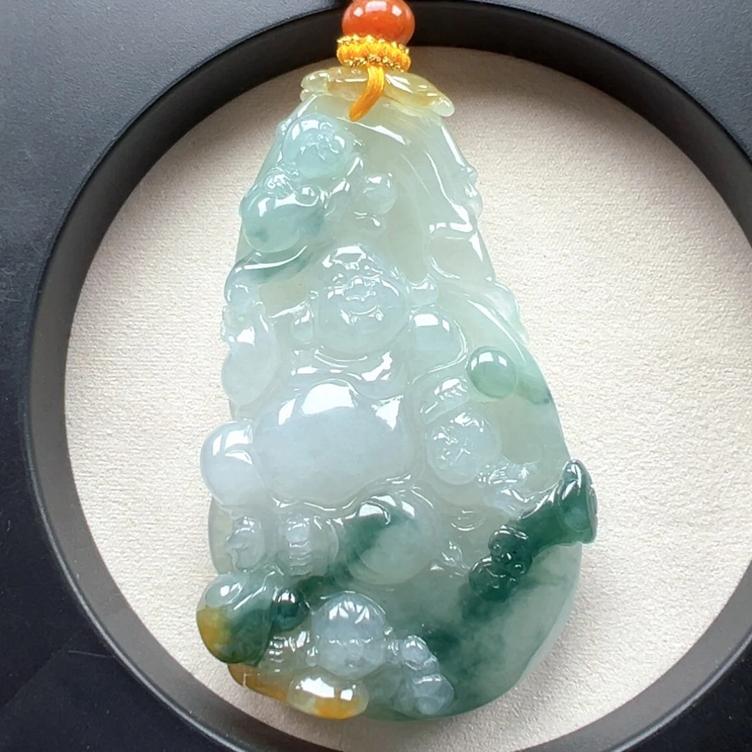 翡翠未镶嵌颈饰佛