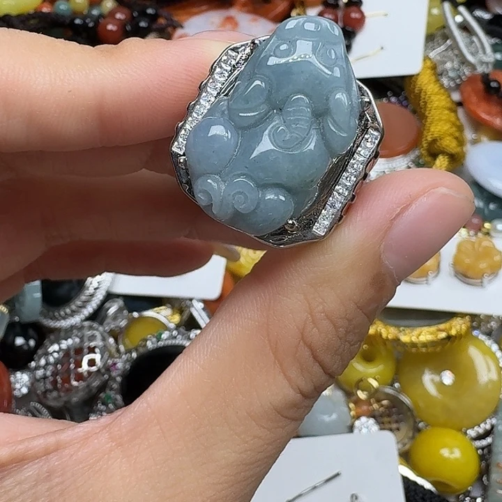 颈饰未镶嵌翡翠翡翠