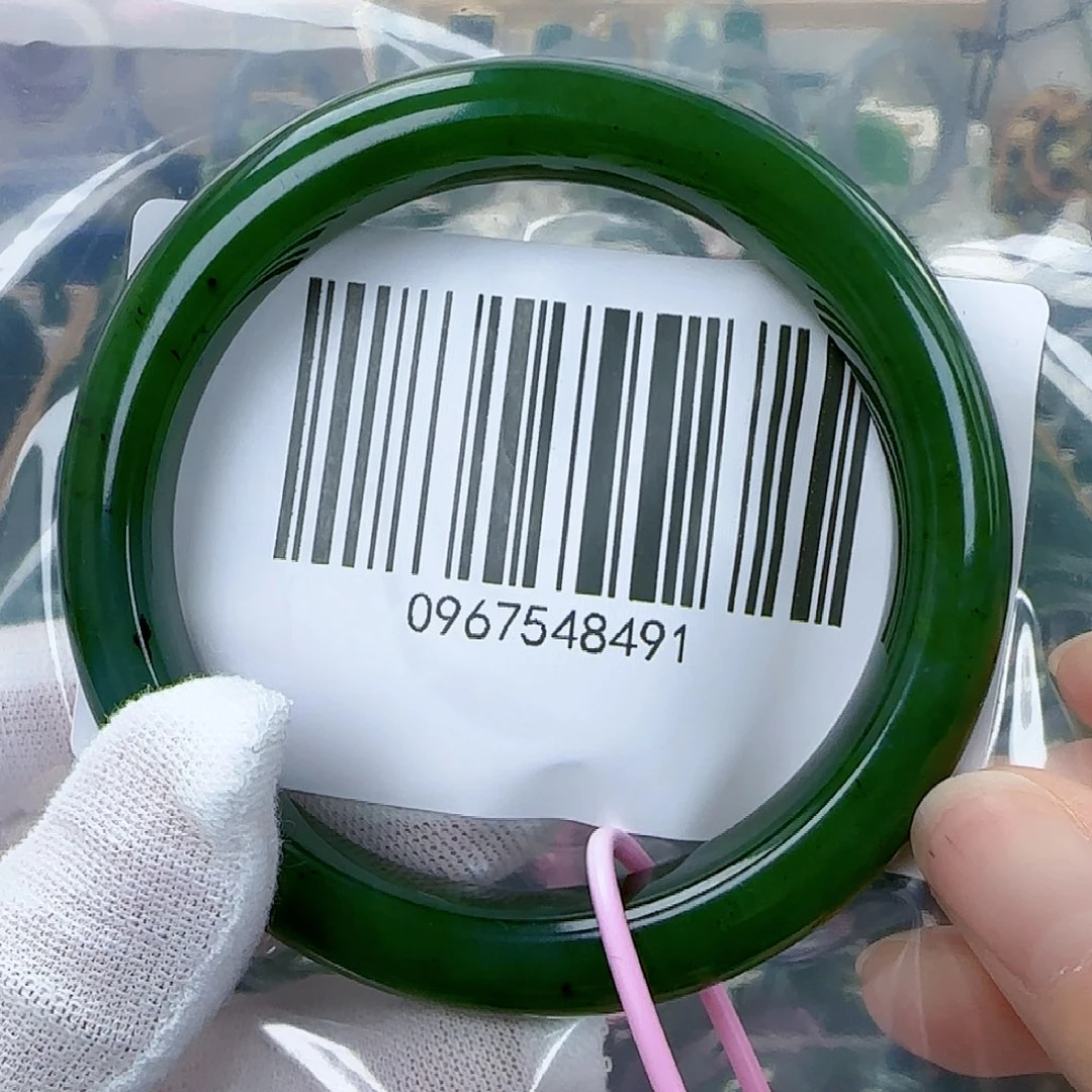 和田玉（碧玉）手镯未镶嵌包容60