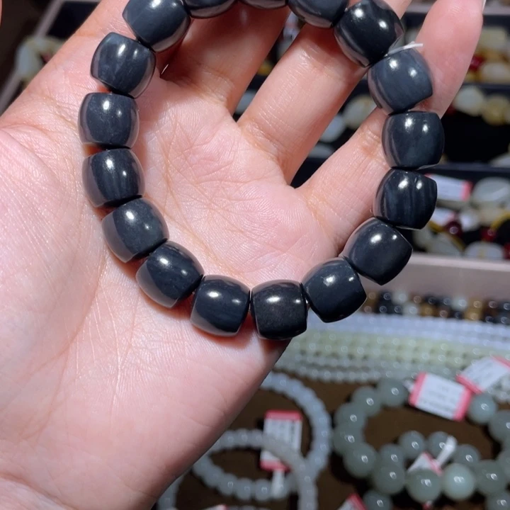 爱***风和田玉未镶嵌手链