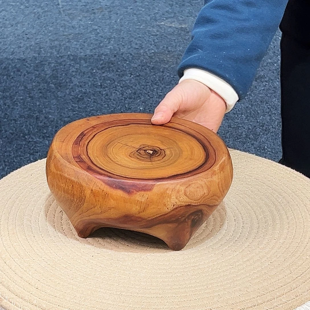 2 号香樟木尺寸：20-18-10cm