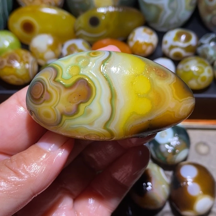 未镶嵌玛瑙/玉髓珠宝半成品117