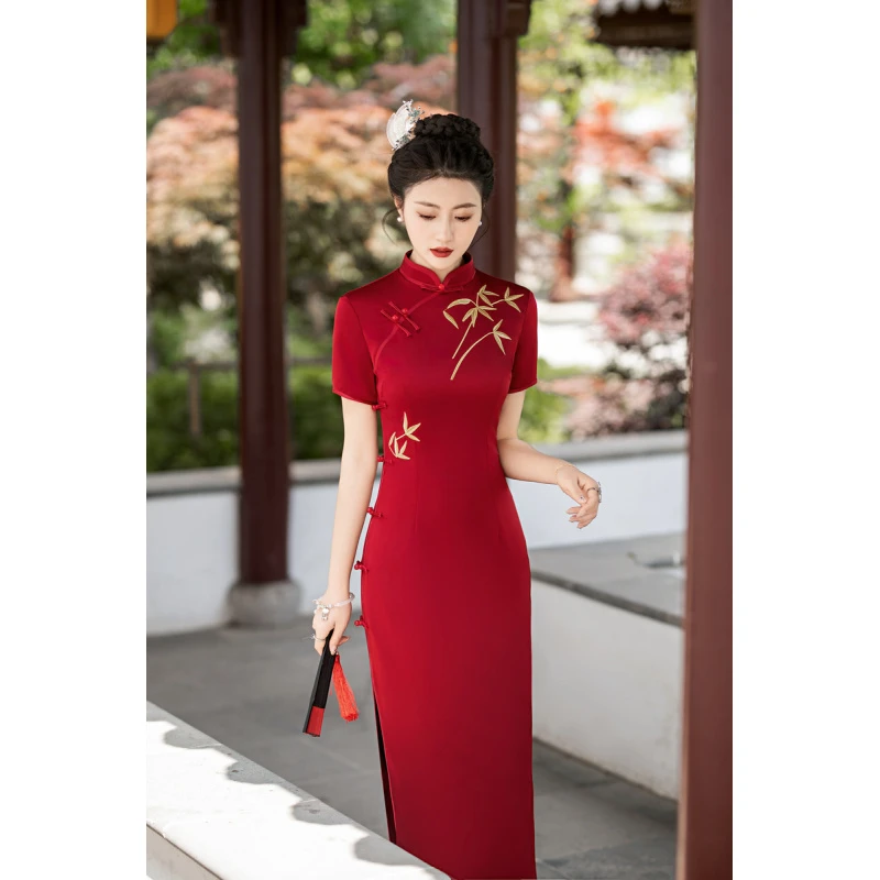 QY2459送考旗袍妈妈红2025新款旗袍M-4XL丝滑缎修身双面绉扎染印