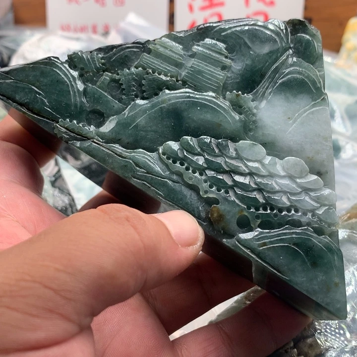 山***界翡翠未镶嵌颈饰保真天然a货翡翠