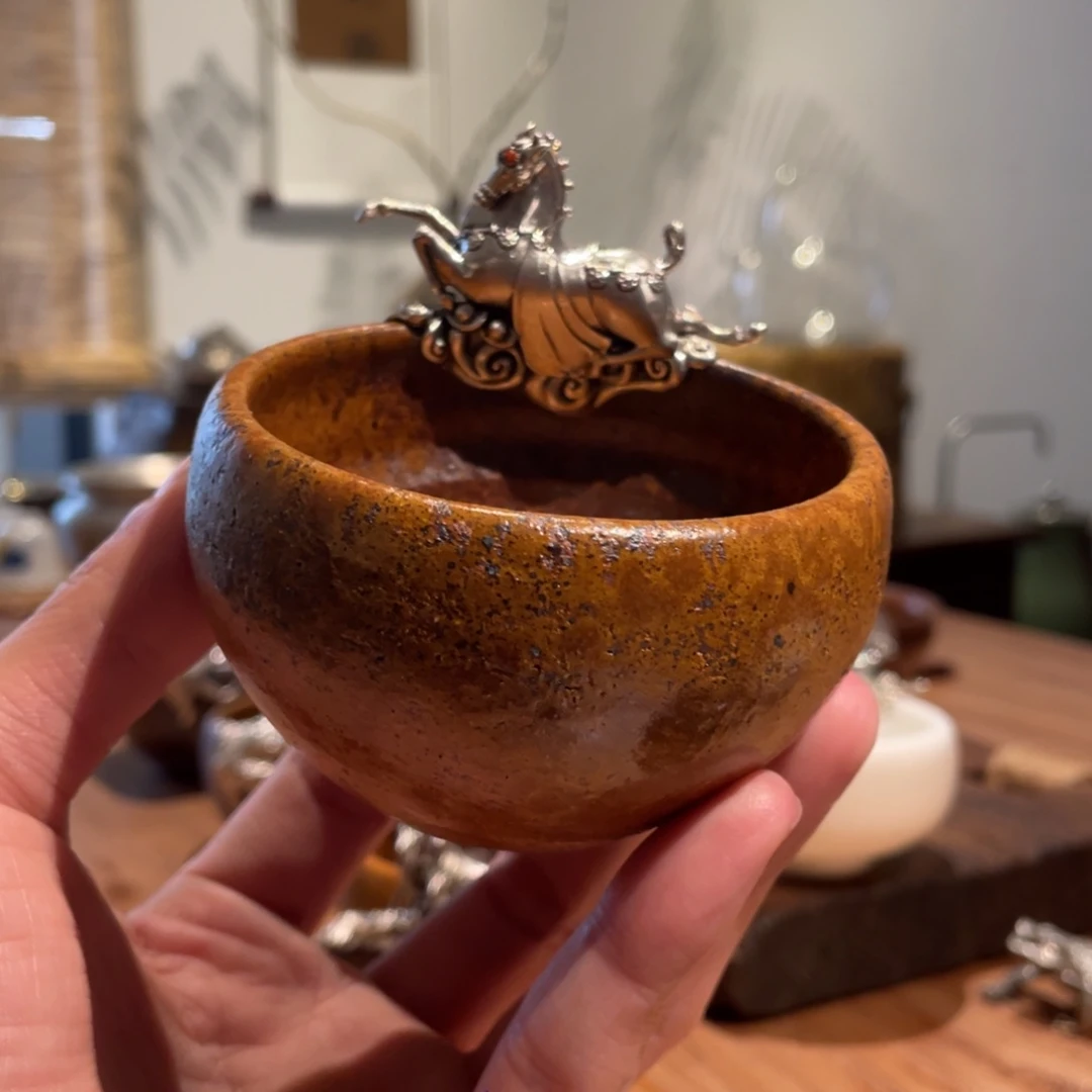 a*u黄马白羊，顺丰快递