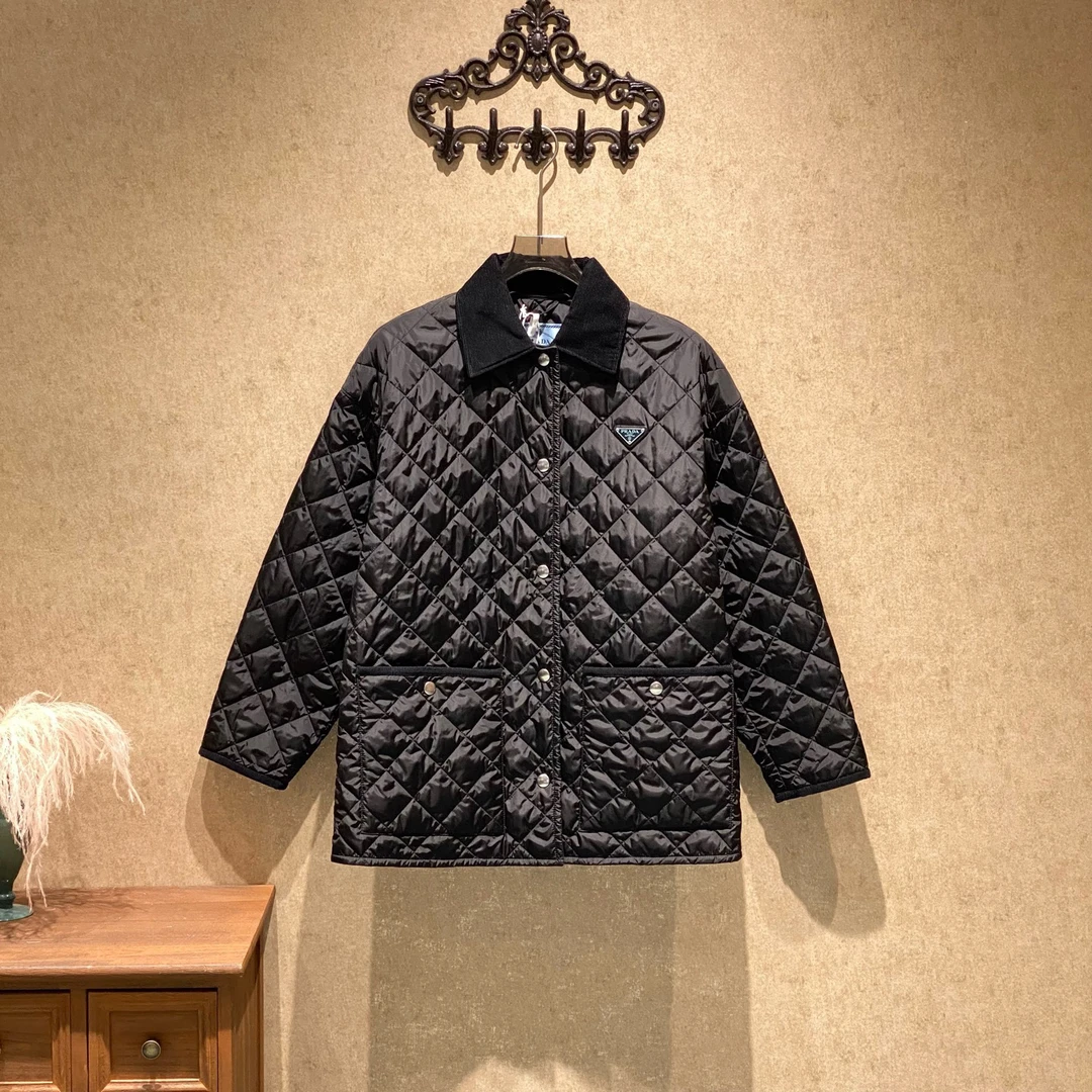 未使用 Prada/普拉达 24fw爆款三角标棉服外套/40码 大码/39083