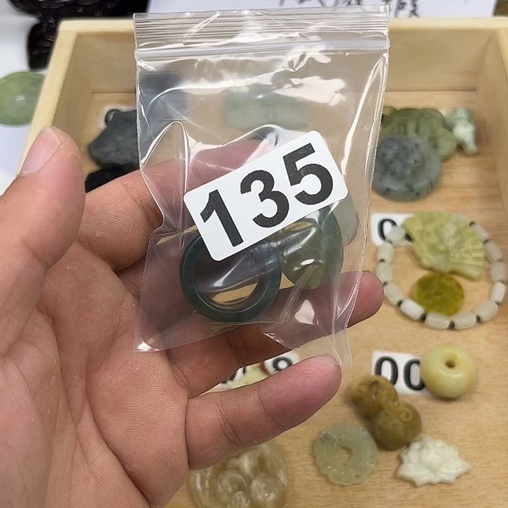 蛇纹石玉合金颈饰