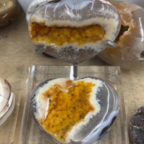 未镶嵌紫晶珠宝半成品